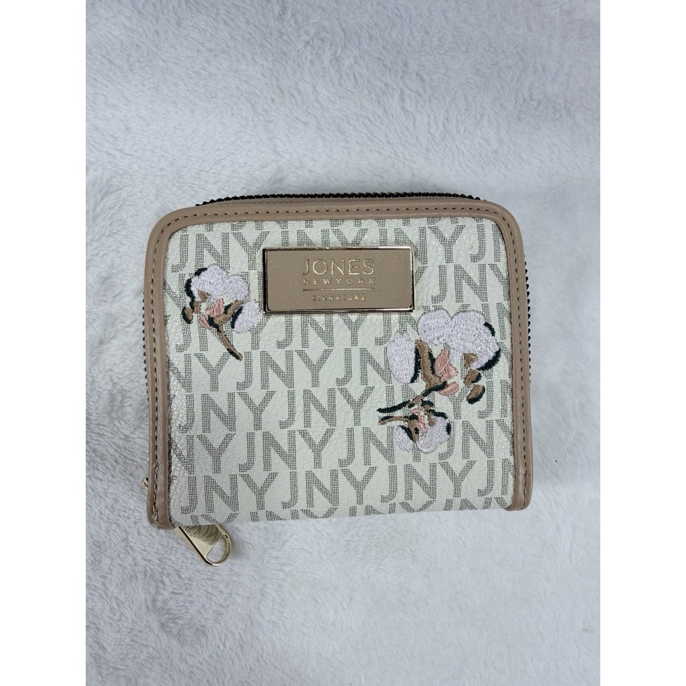 Jones New York Signature Zip Around Wallet Cream JNY Monogram Embroidered Floral